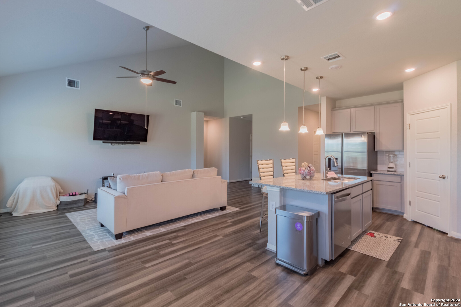 2444 PENNILYNN WAY