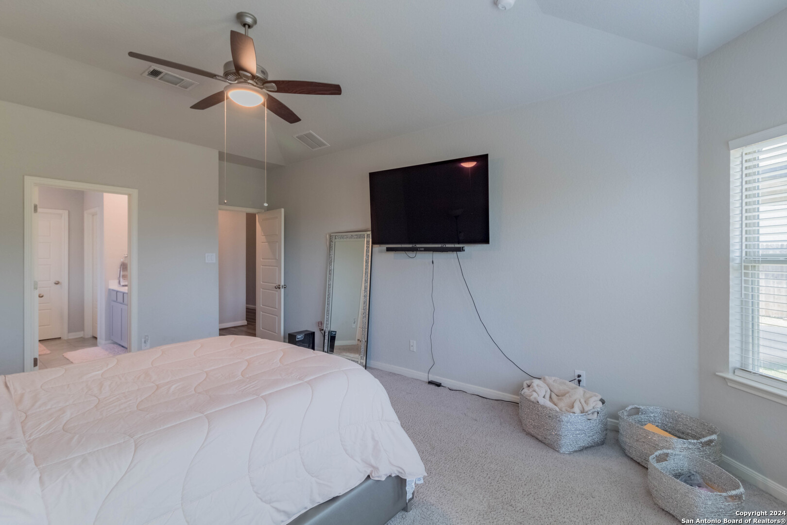 2444 PENNILYNN WAY