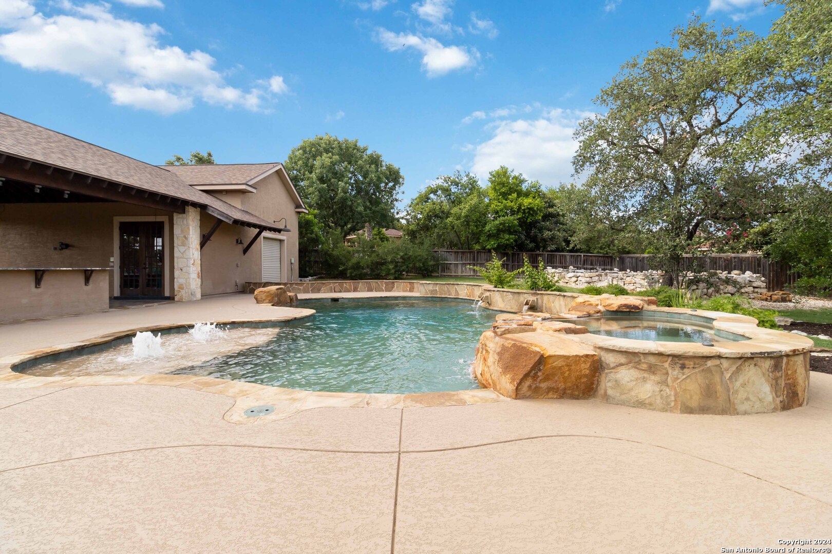 322 Dona Ana Cove