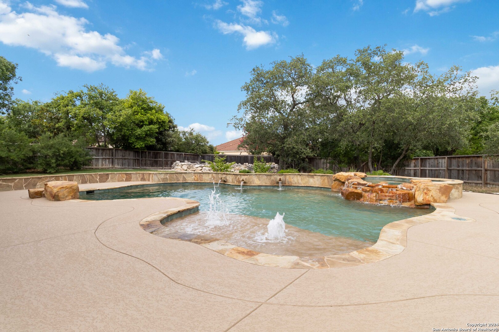 322 Dona Ana Cove