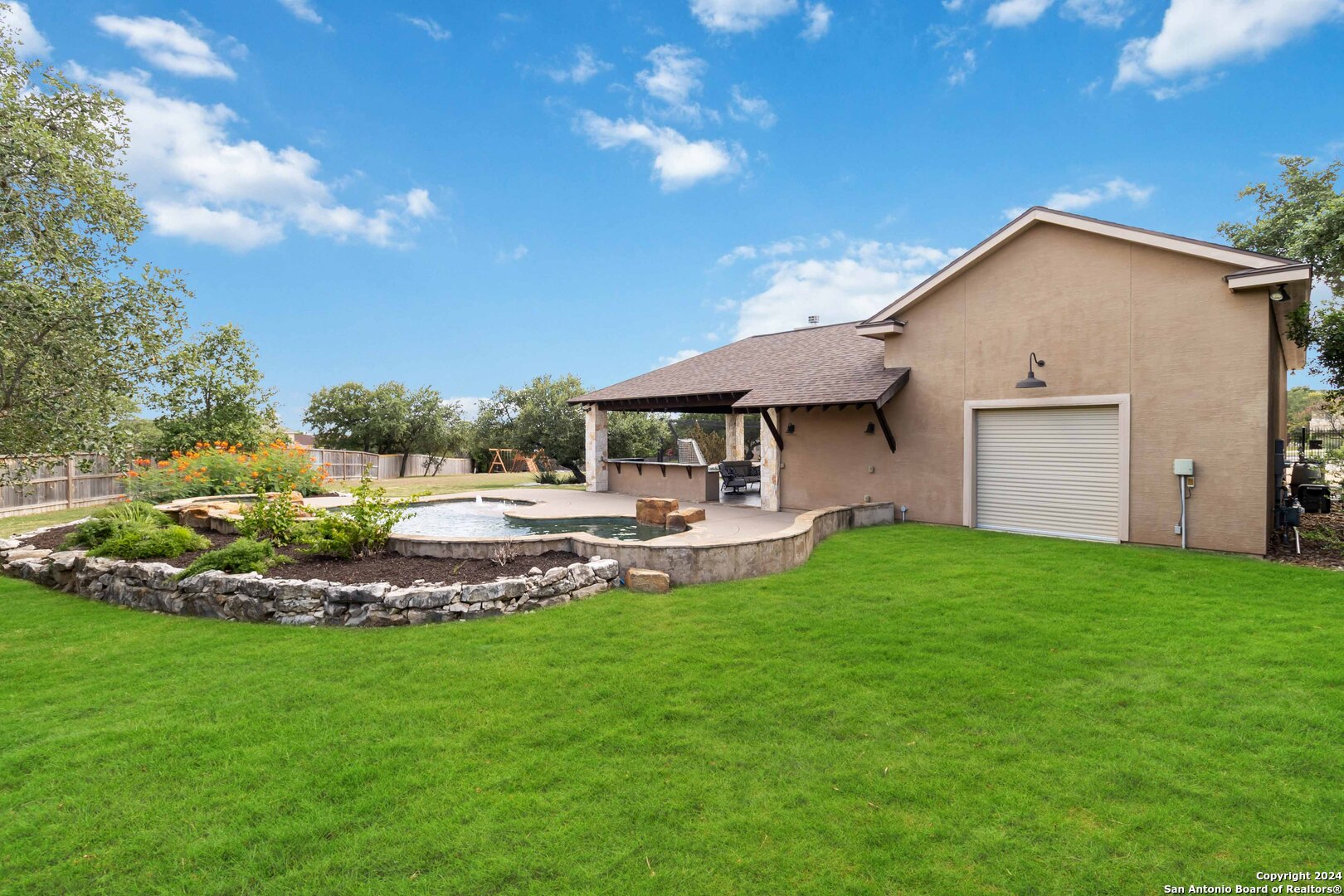 322 Dona Ana Cove