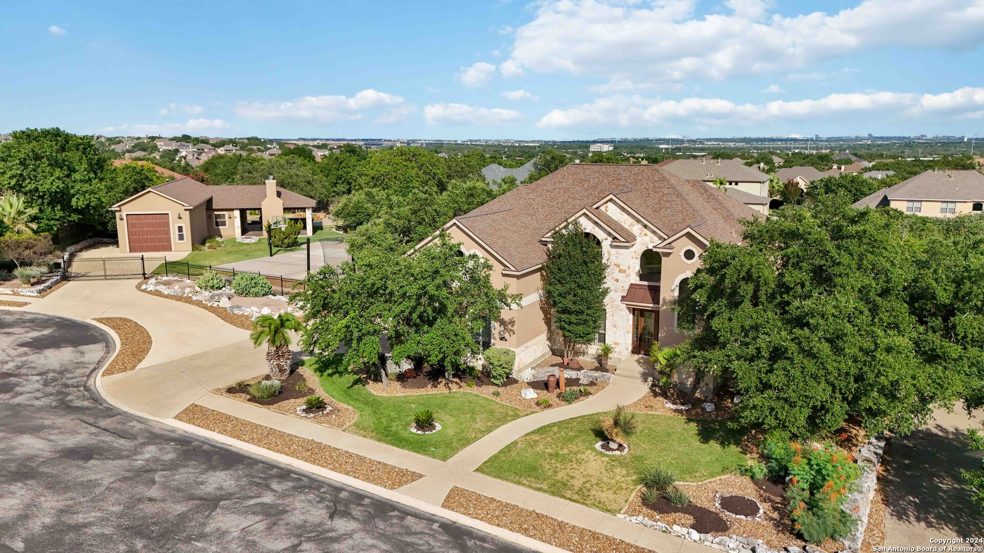 322 Dona Ana Cove