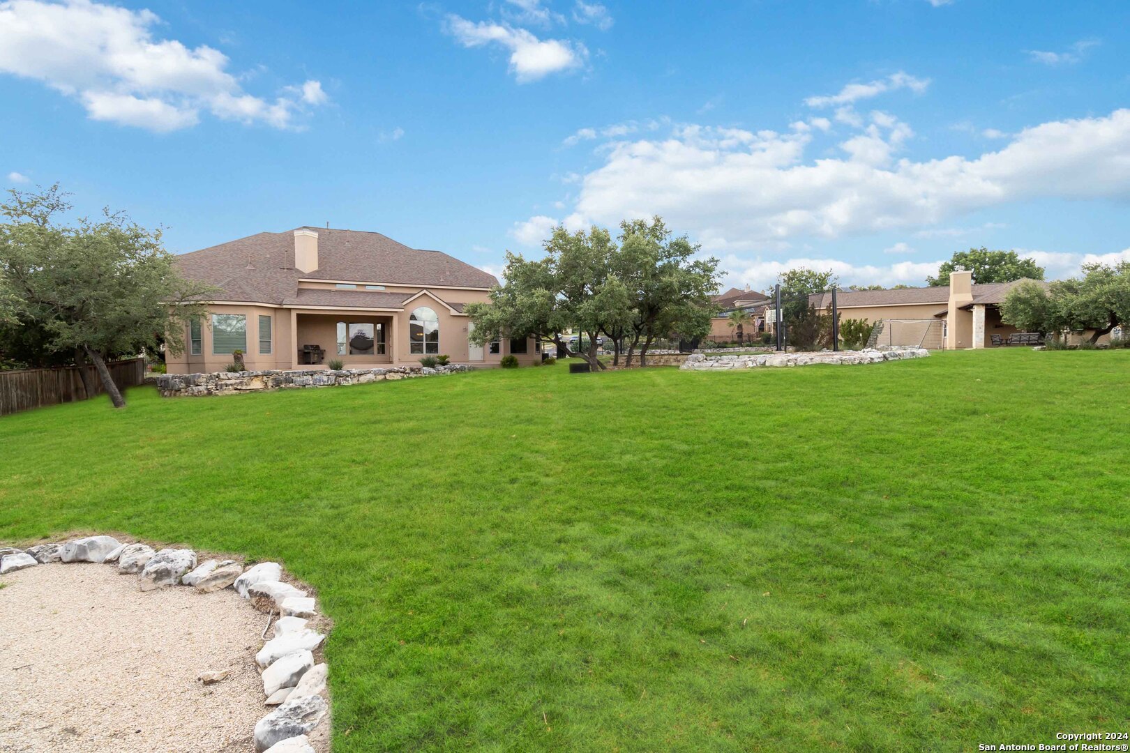 322 Dona Ana Cove