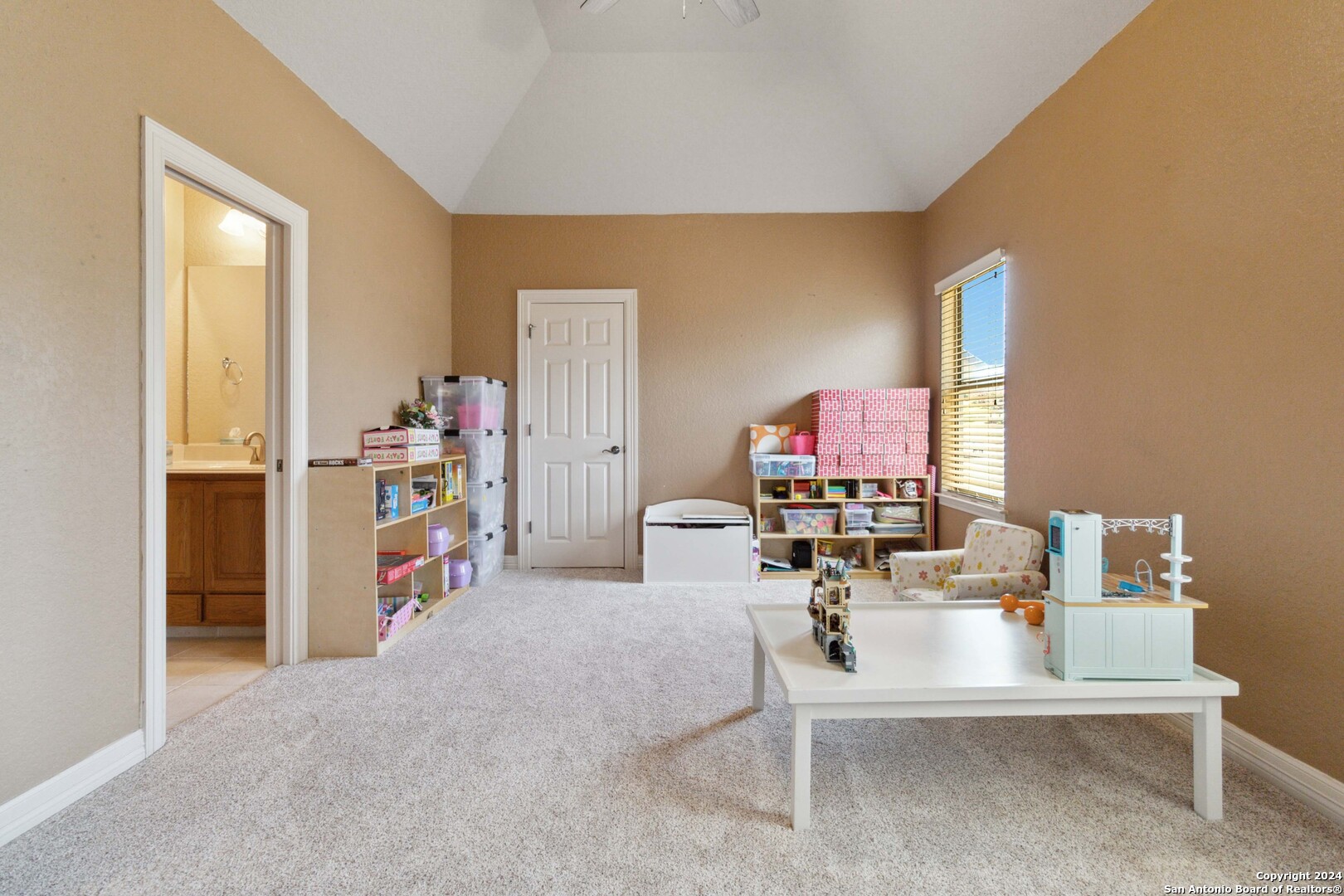 322 Dona Ana Cove
