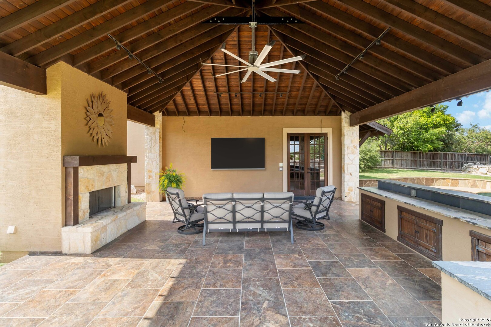 322 Dona Ana Cove