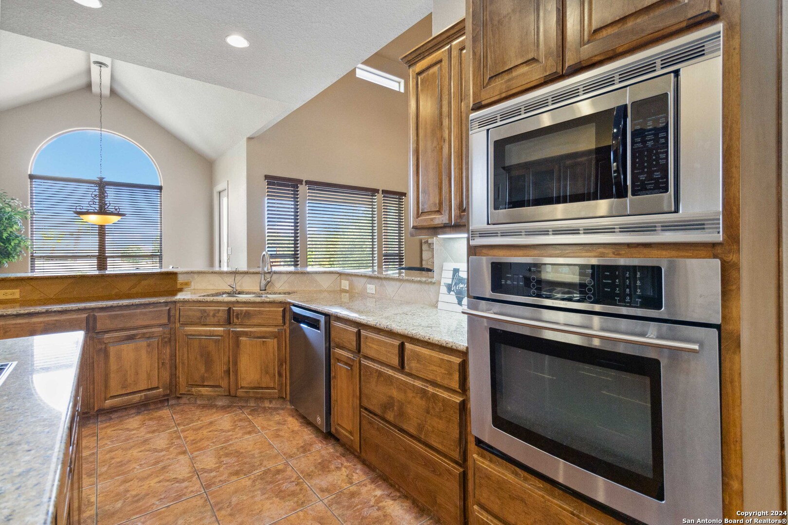 322 Dona Ana Cove