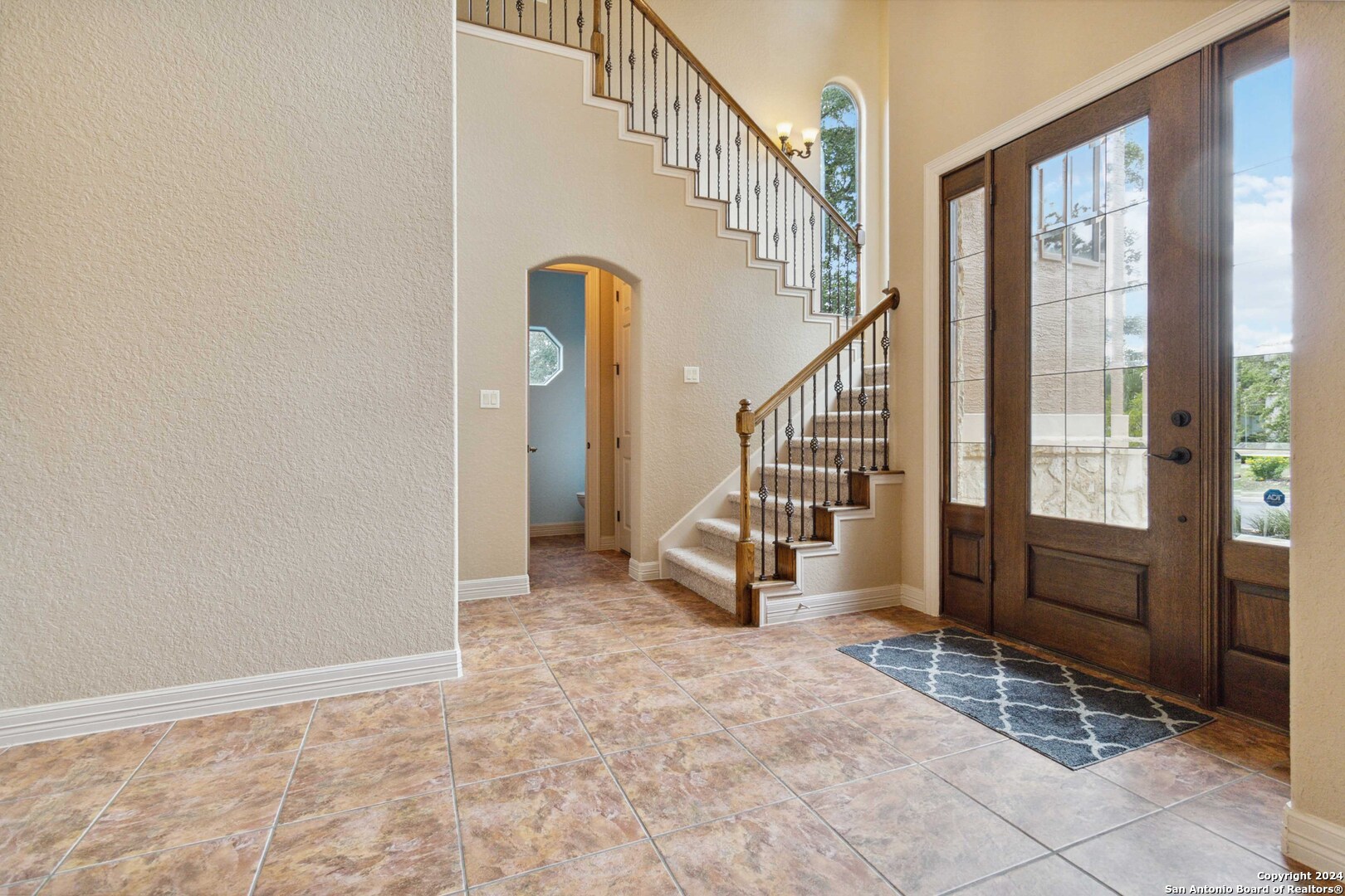 322 Dona Ana Cove