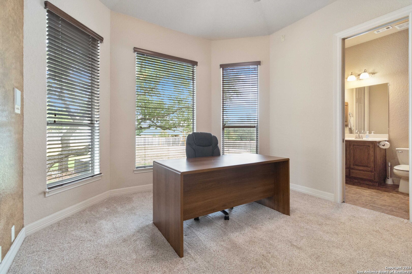 322 Dona Ana Cove