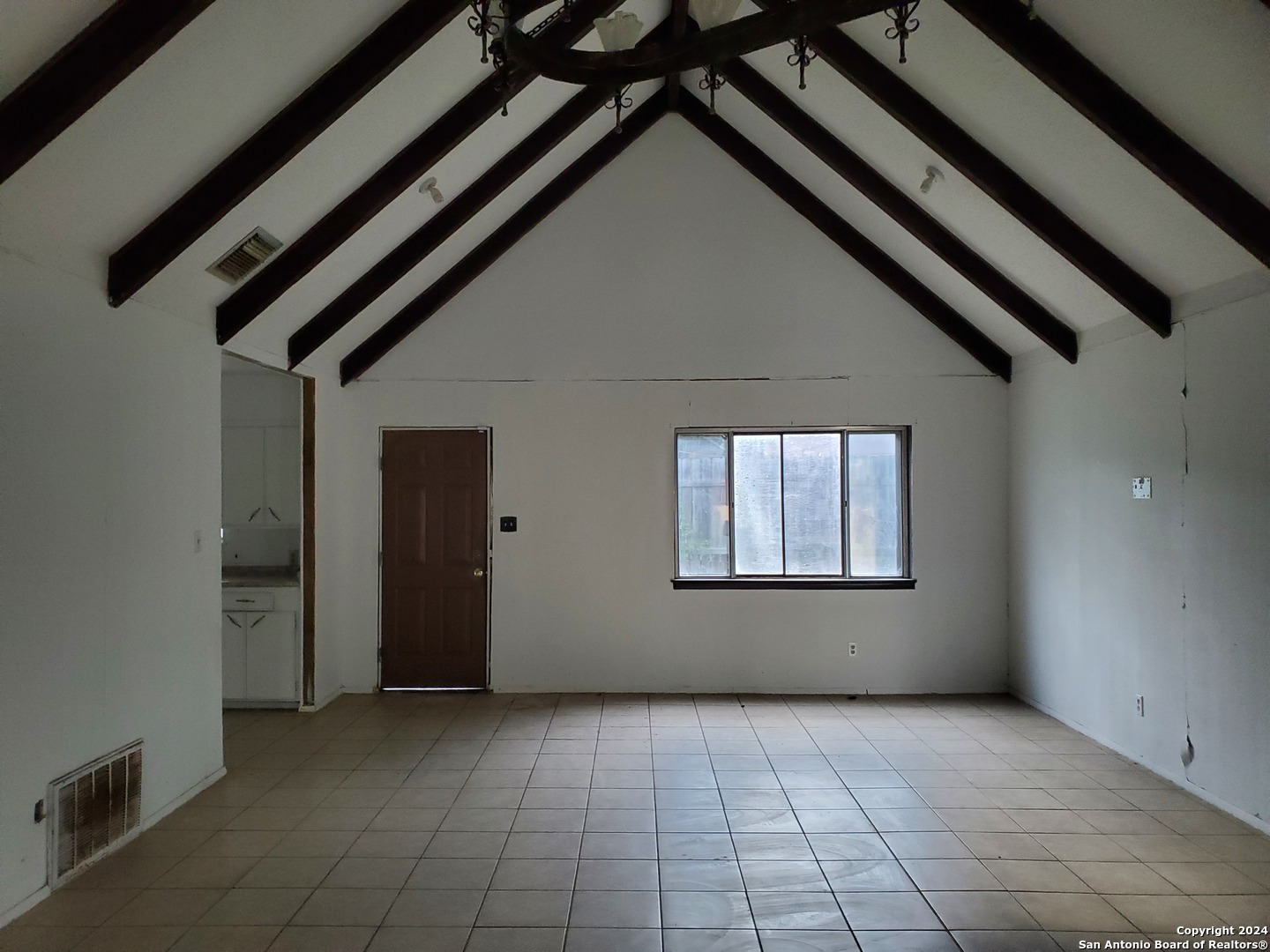 1423 Elm St