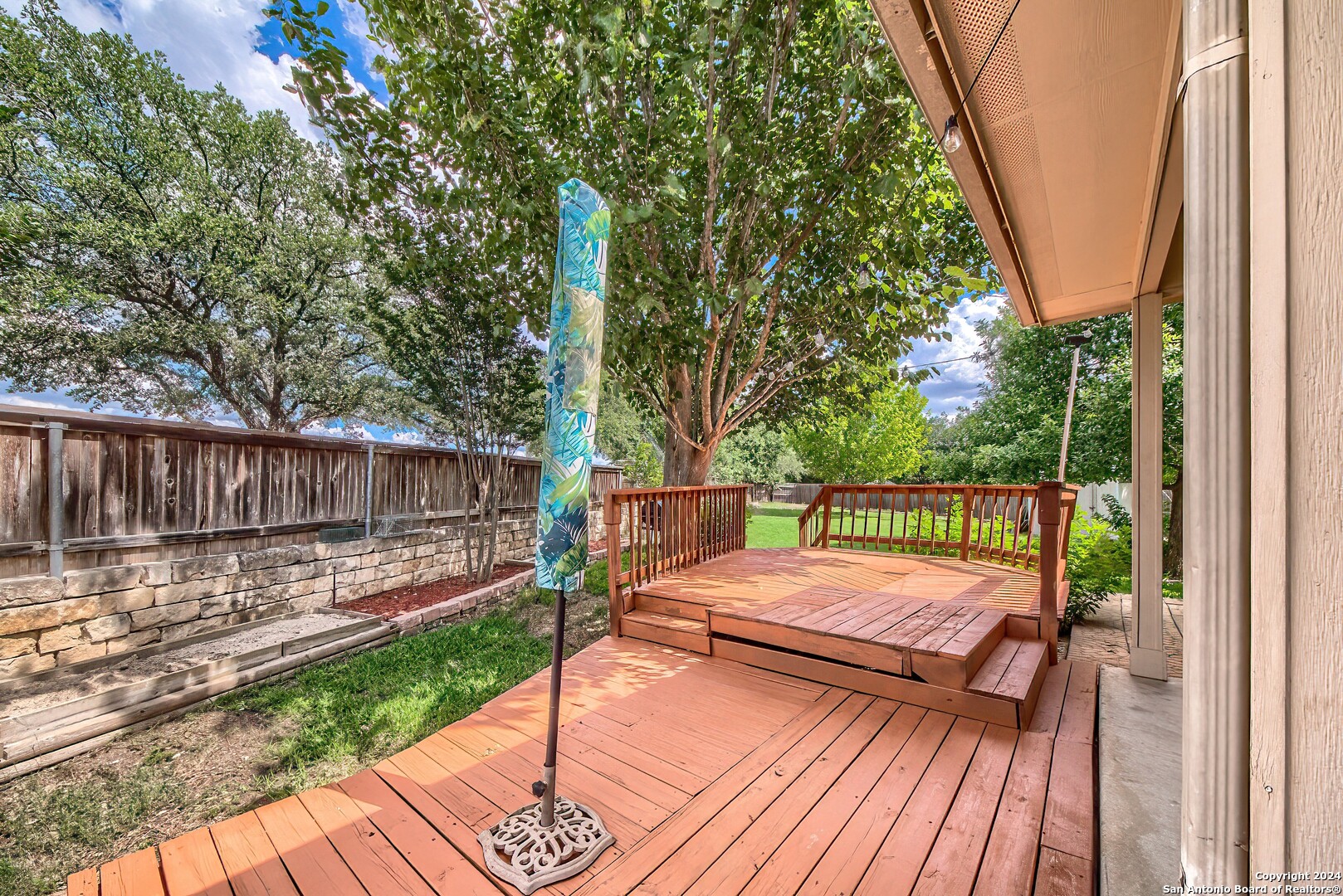 128 Brushtrail Ln