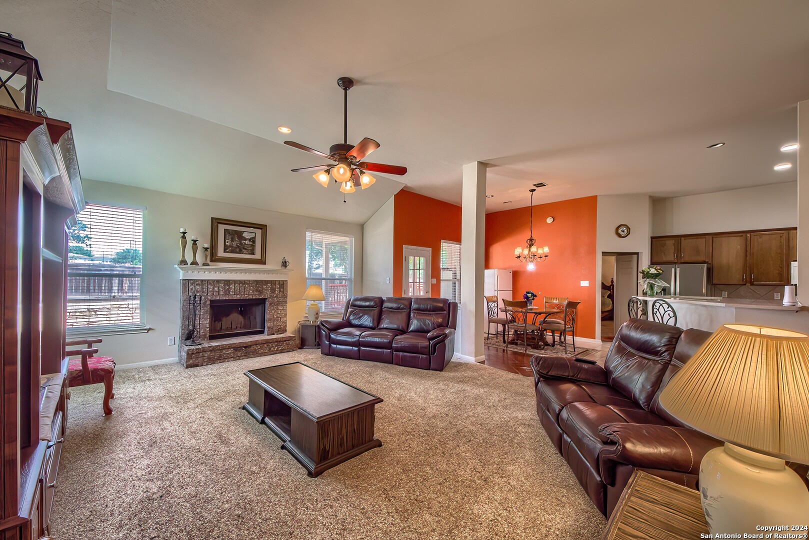 128 Brushtrail Ln