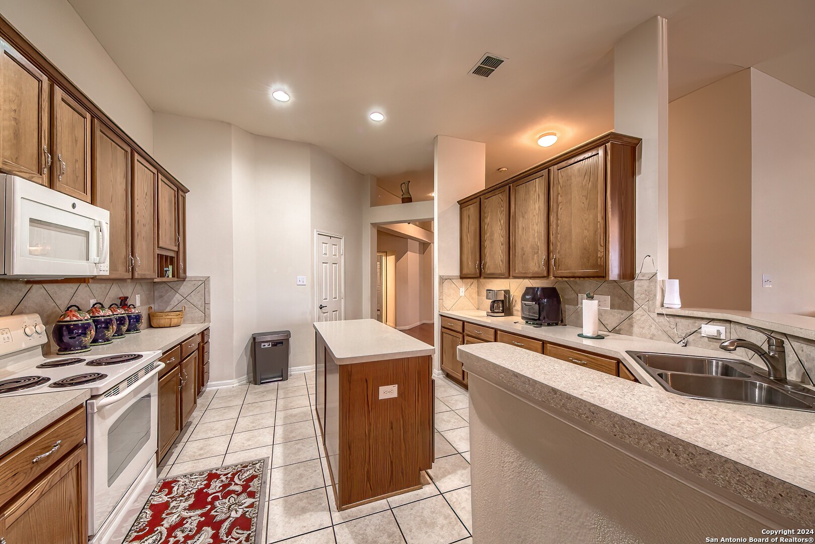 128 Brushtrail Ln