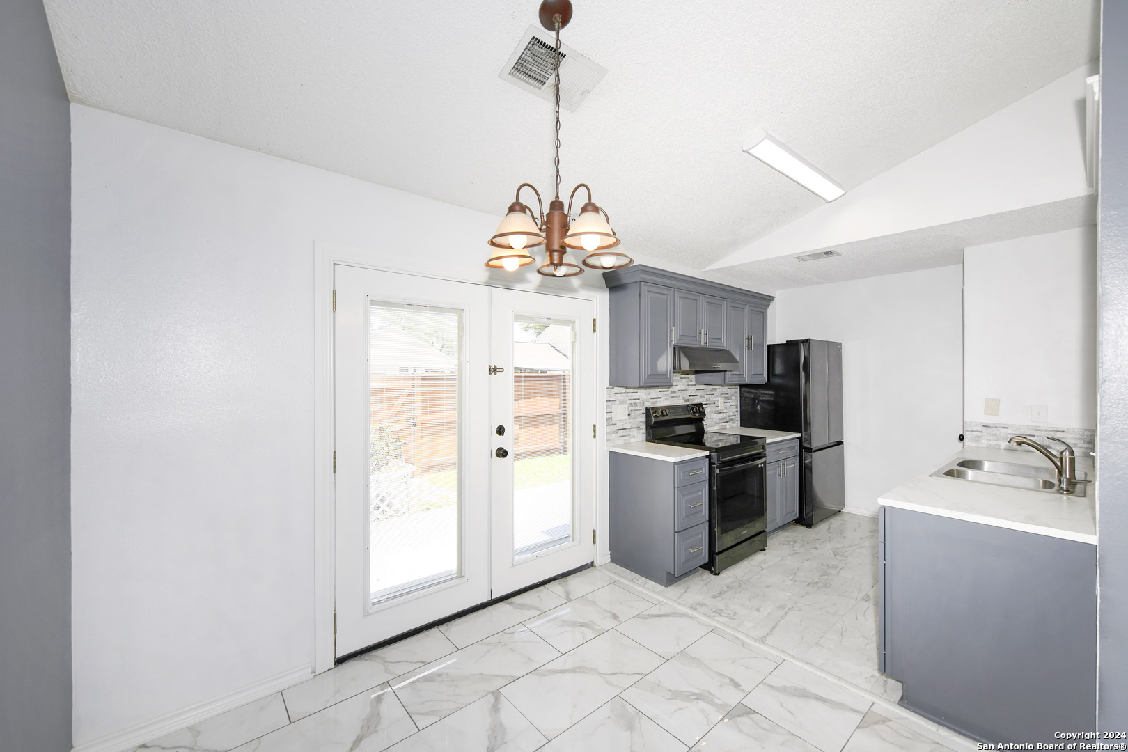 9140 TIMBER PATH Unit: 1203