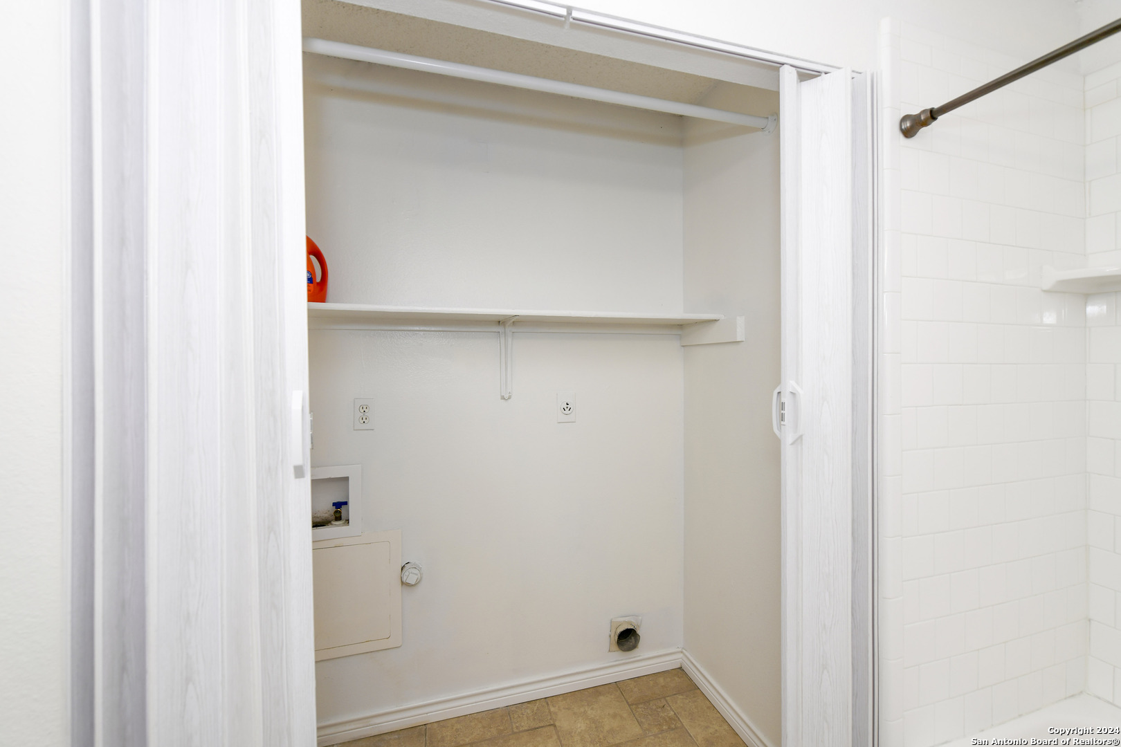 9140 TIMBER PATH Unit: 1203