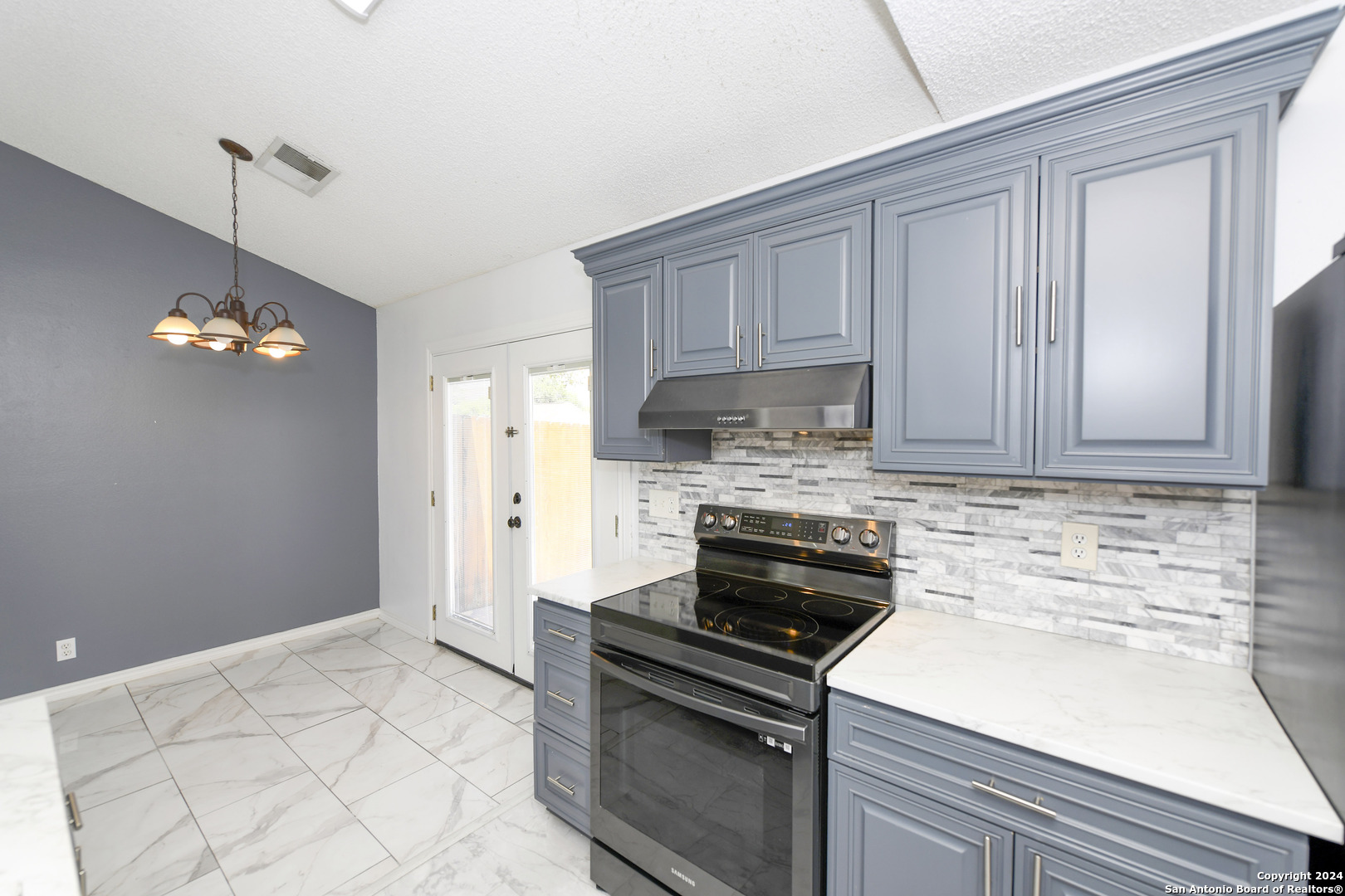 9140 TIMBER PATH Unit: 1203