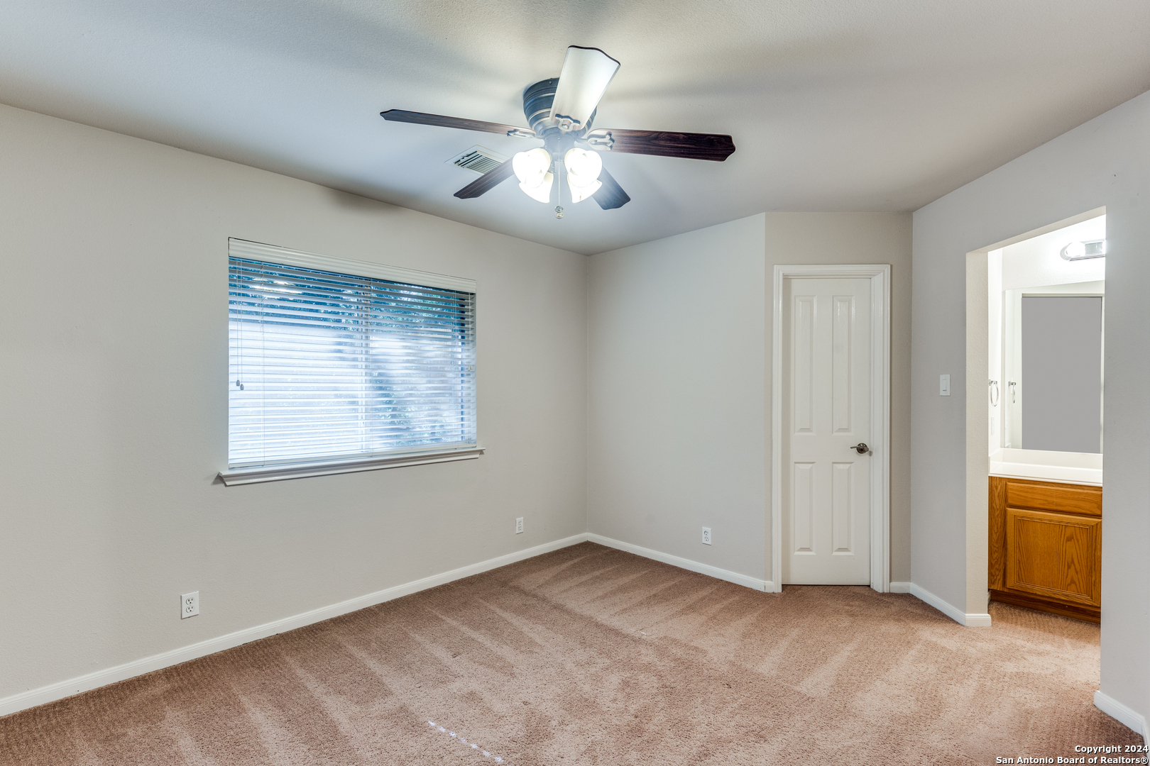 404 Turtle Hill