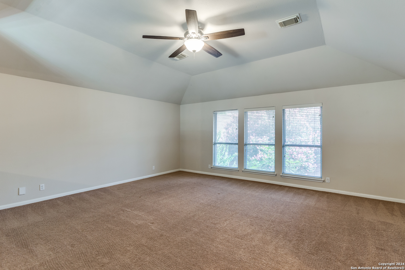 404 Turtle Hill