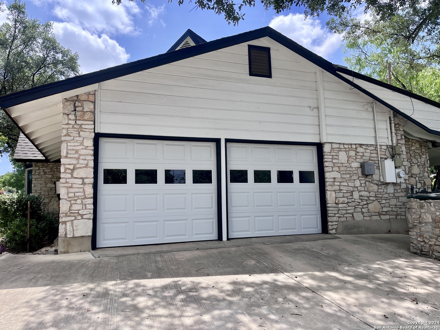 206 TRAFALGAR RD