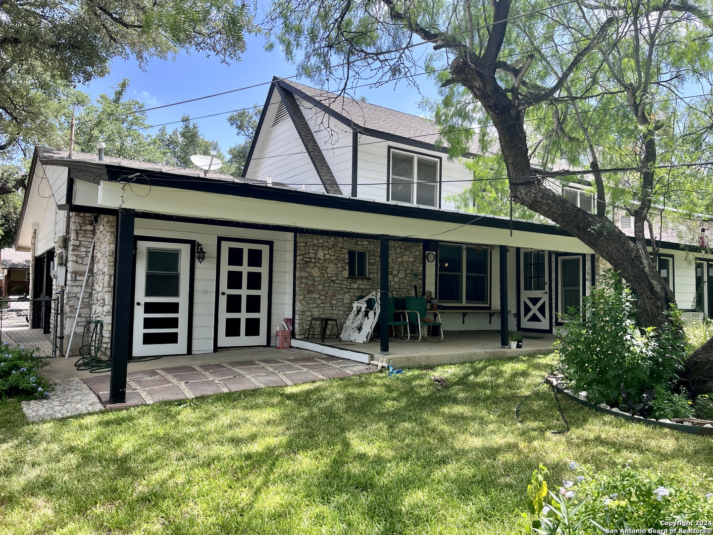 206 TRAFALGAR RD