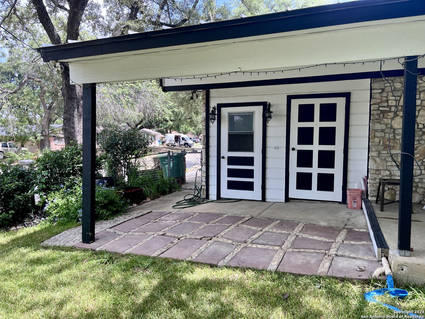 206 TRAFALGAR RD