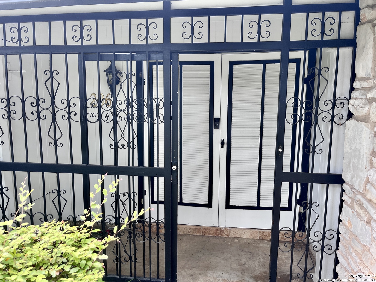 206 TRAFALGAR RD