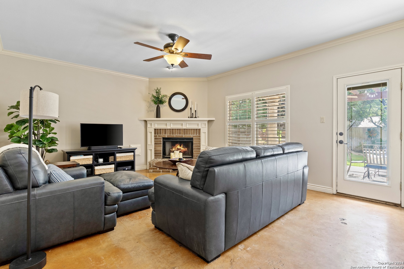 2006 Chittim Hollow Dr