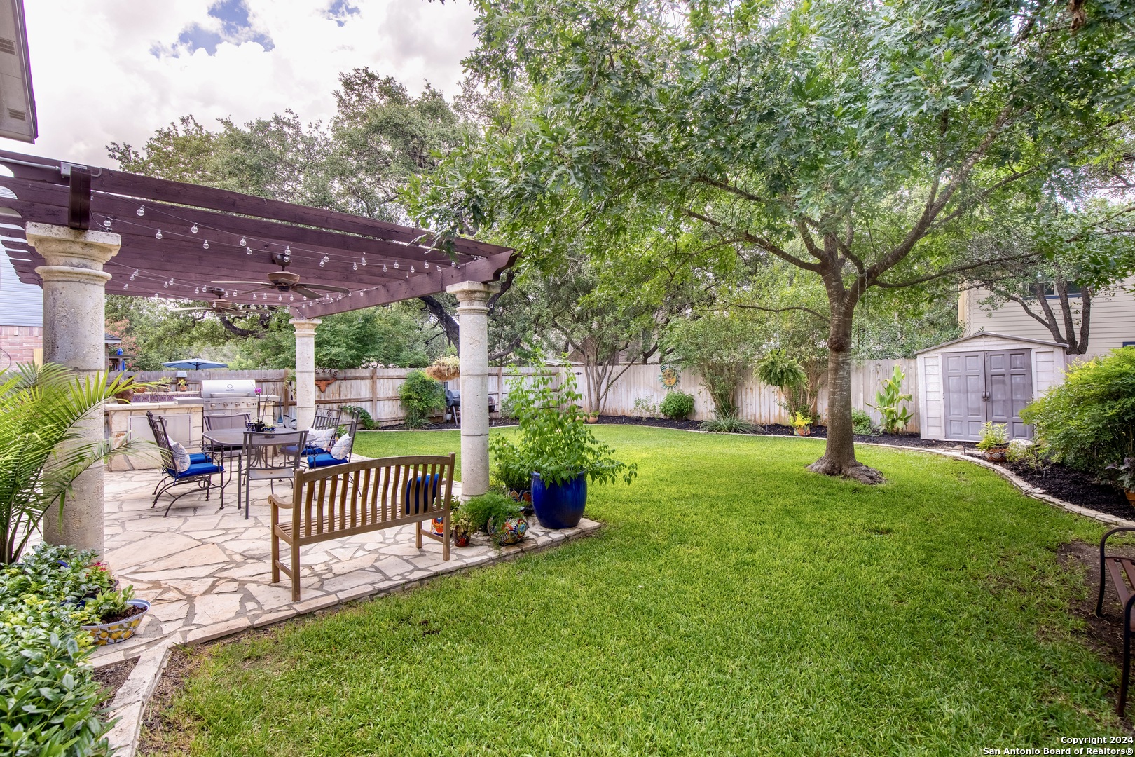 2006 Chittim Hollow Dr