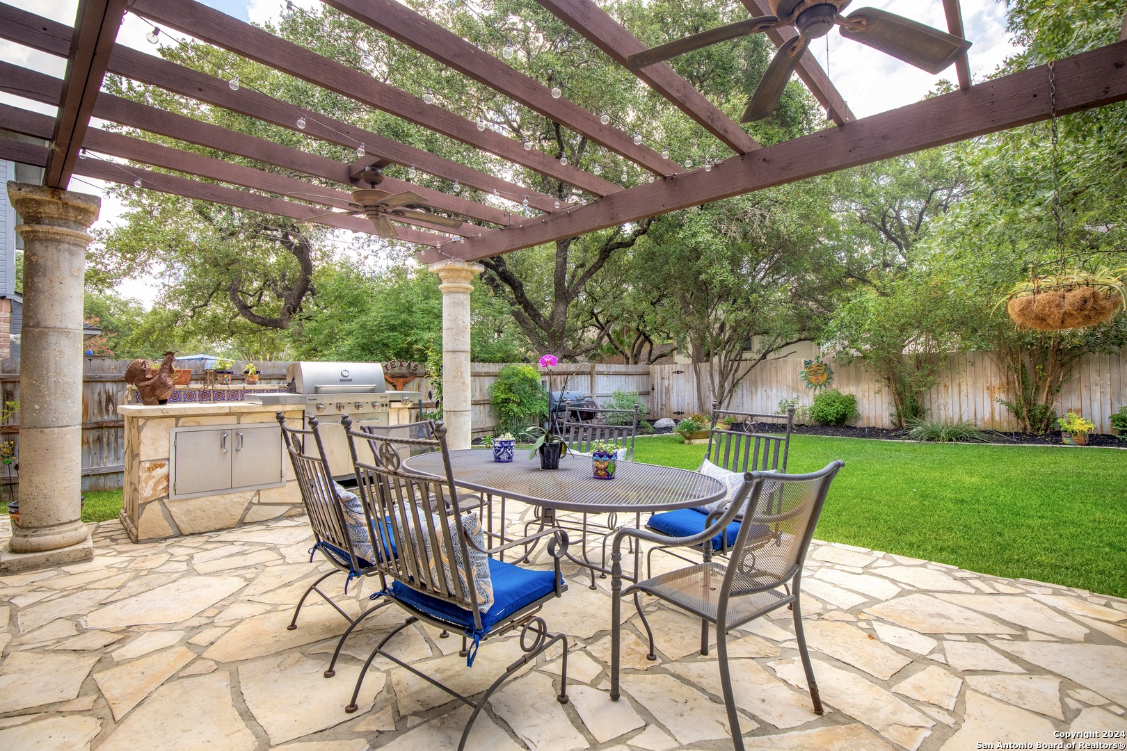 2006 Chittim Hollow Dr