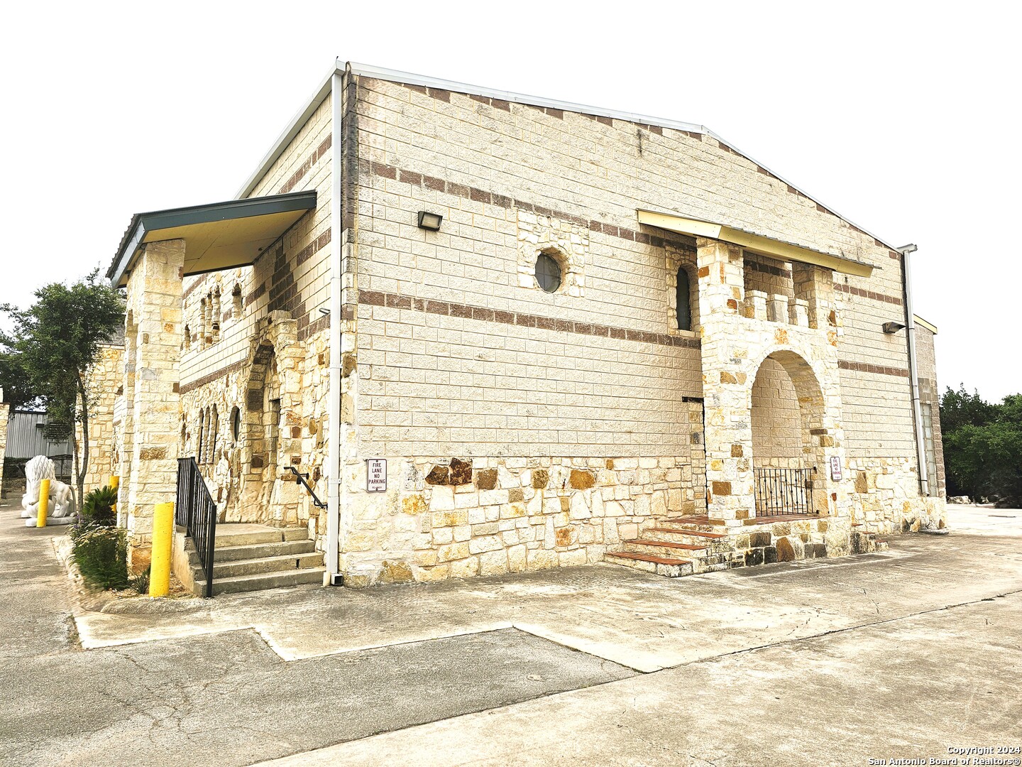 29780 us highway 281 Unit: B
