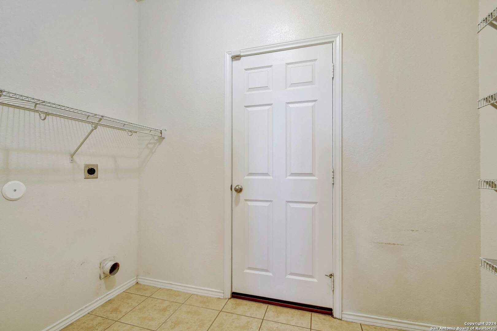 8819 Preserve Trl