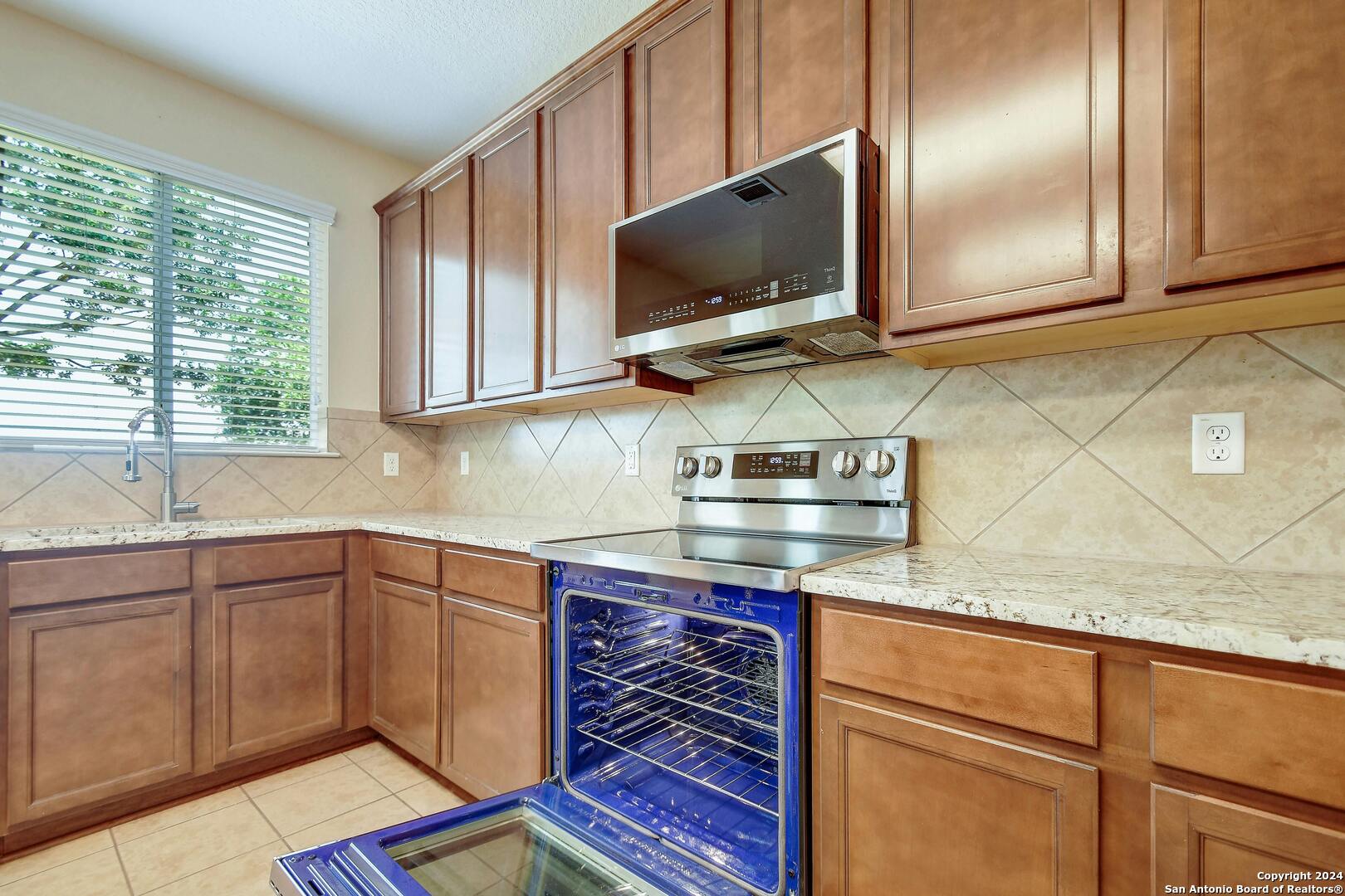 8819 Preserve Trl