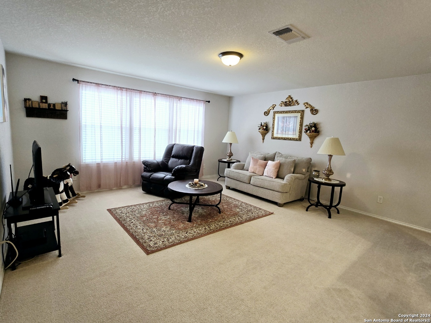 20403 ROCHE OAK