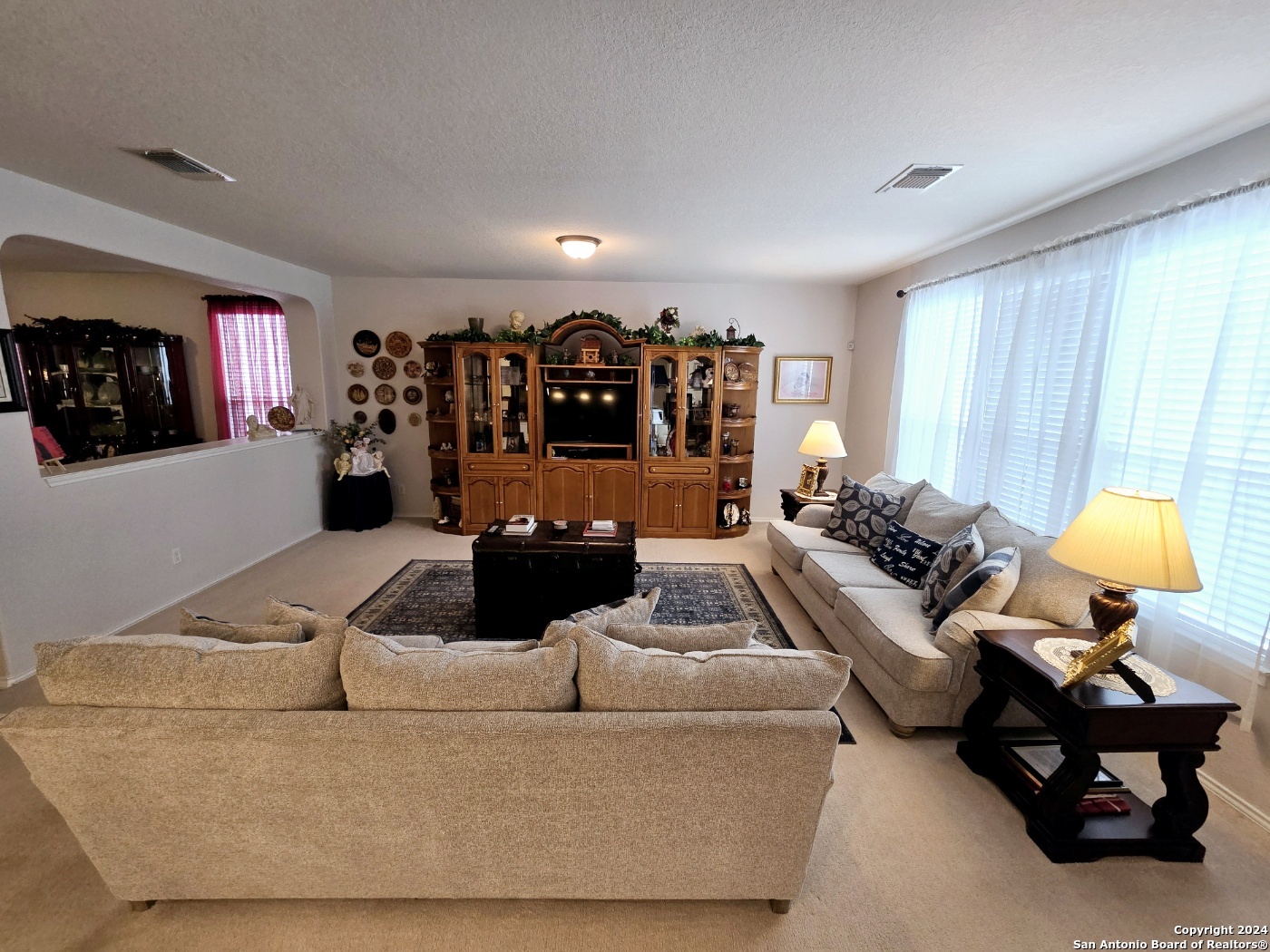 20403 ROCHE OAK