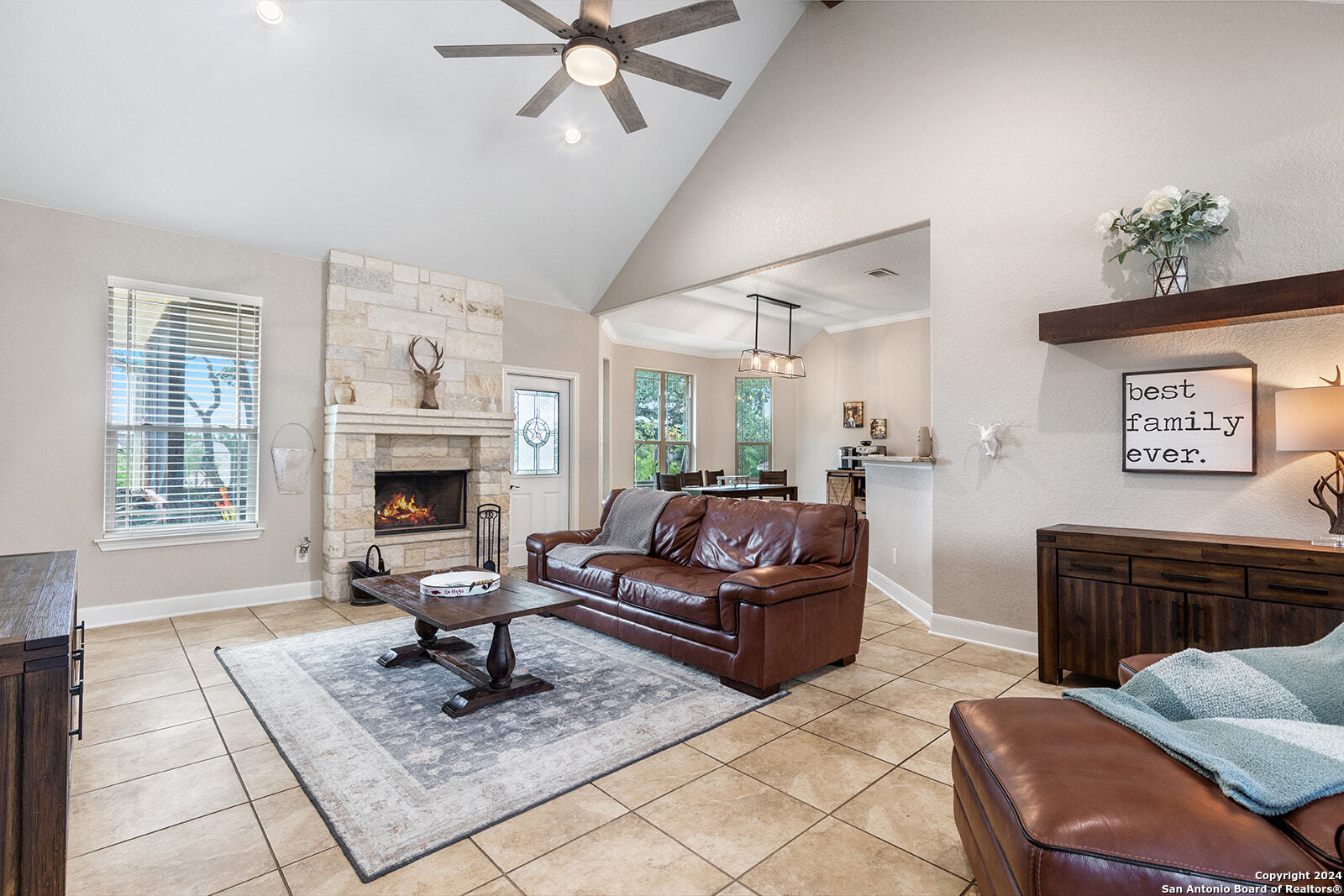 536 APEX AVE