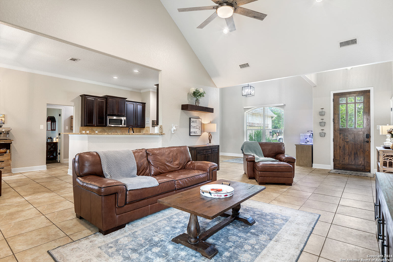 536 APEX AVE