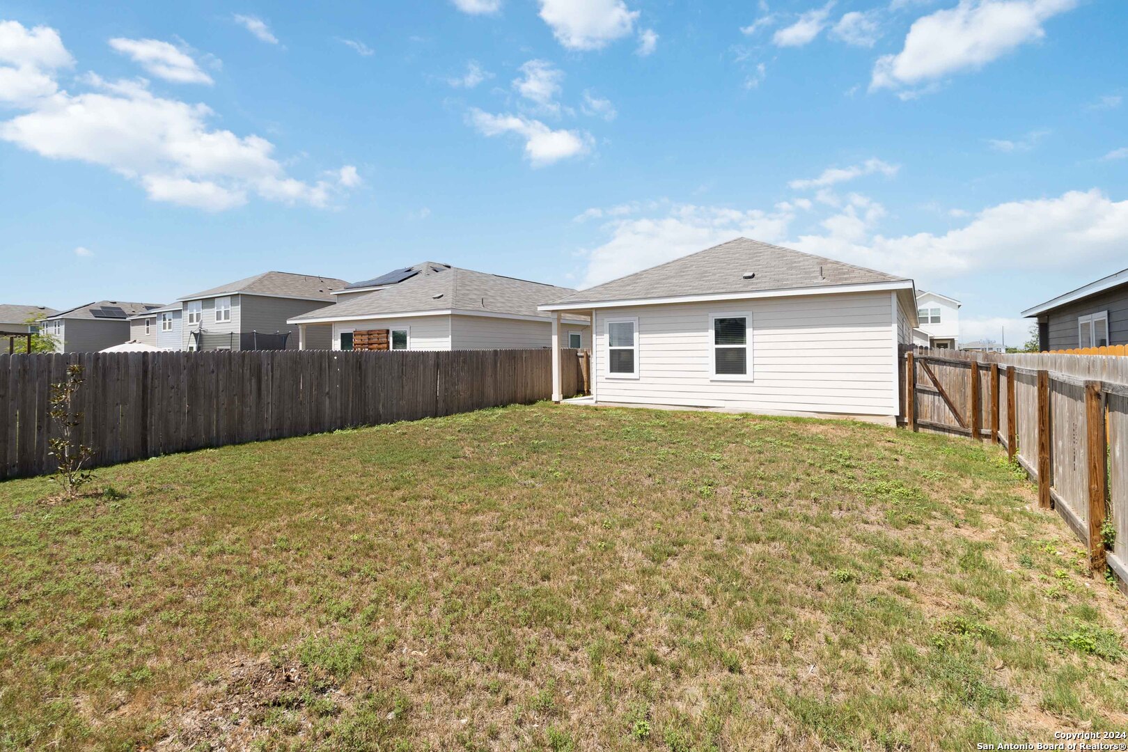 5411 MALAKOFF DR