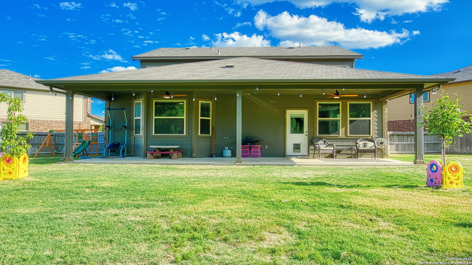 8735 Indian Bluff