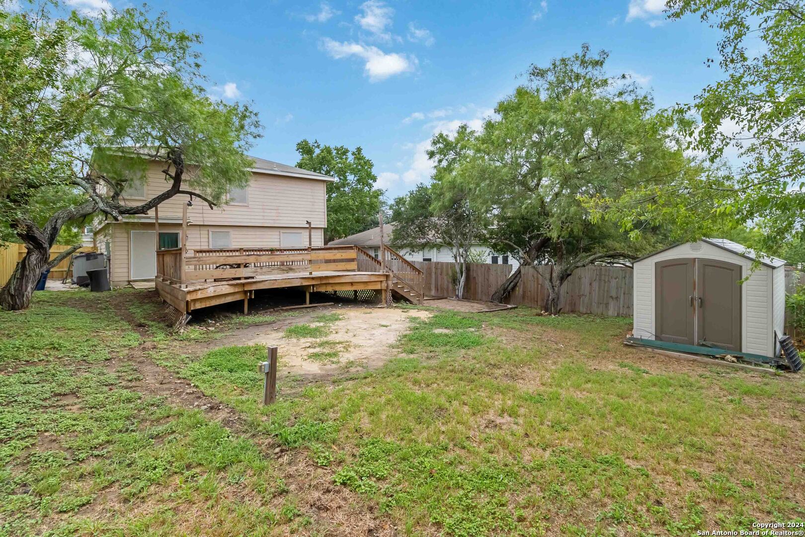307 RUSTIC STABLE