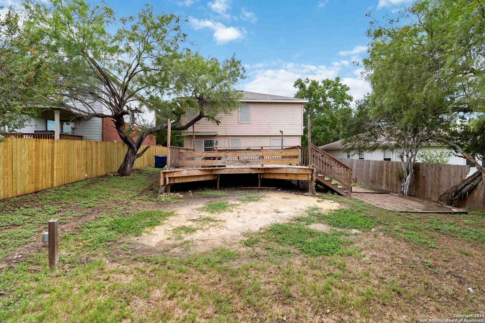 307 RUSTIC STABLE