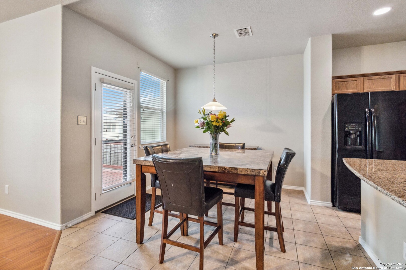 229 COUNTRY VALE