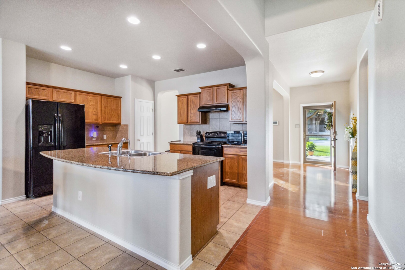 229 COUNTRY VALE