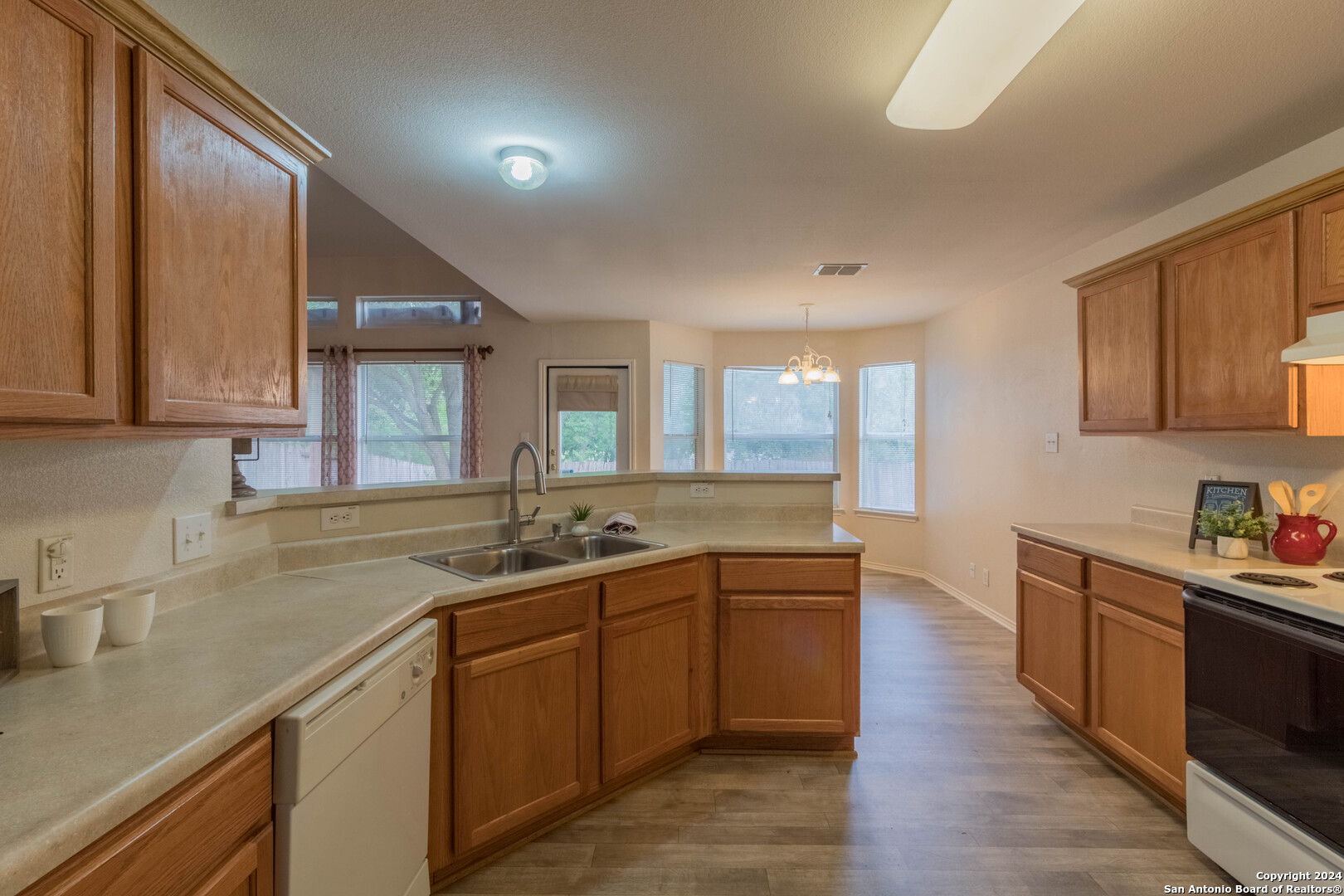 6911 PAINTER WAY