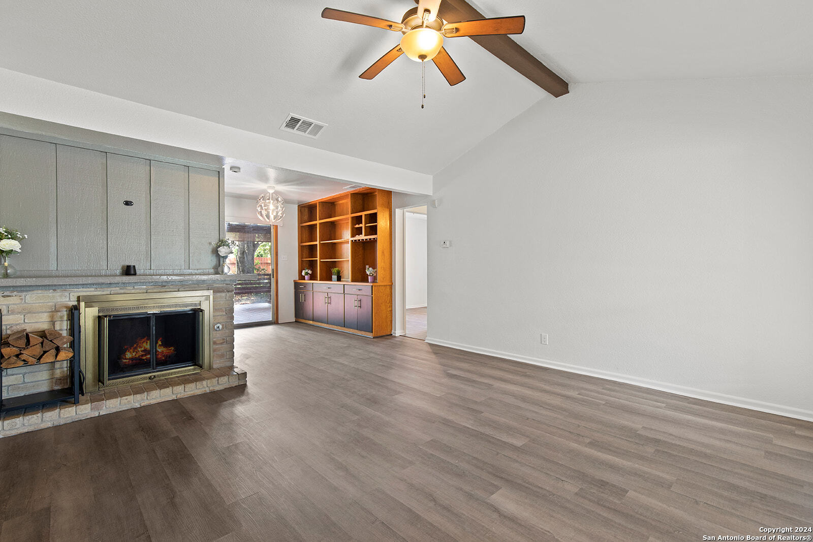 9207 CLIFF HAVEN DR