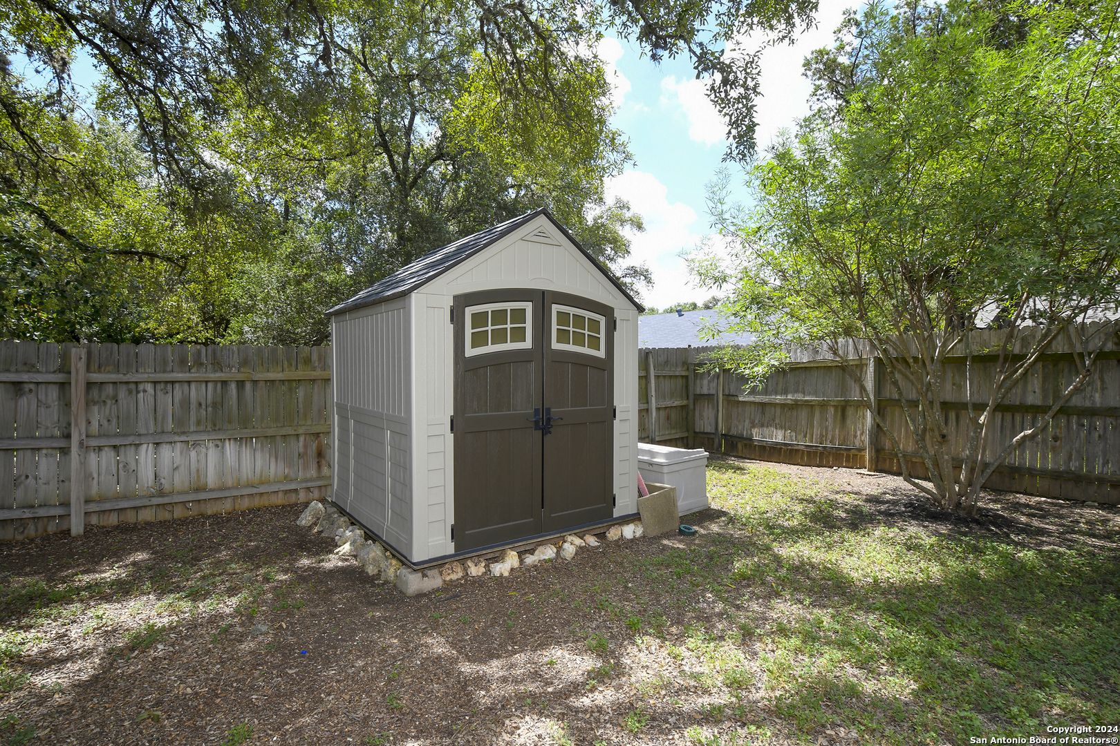 2614 FOREST PEBBLE