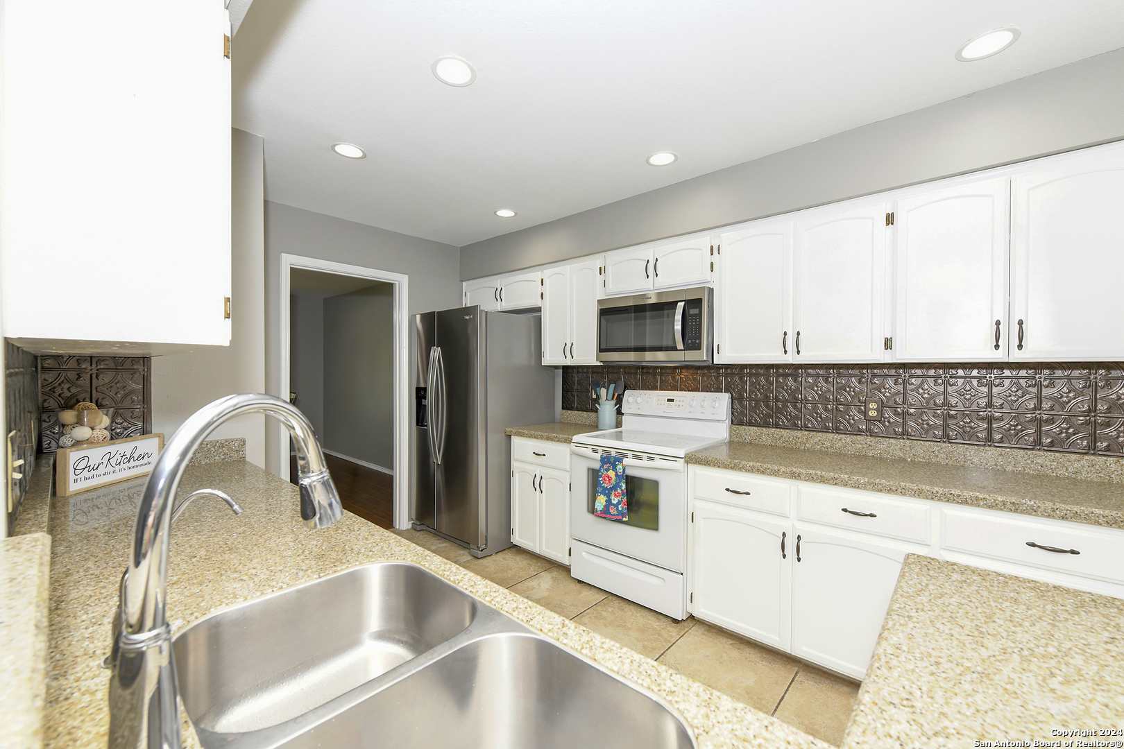2614 FOREST PEBBLE