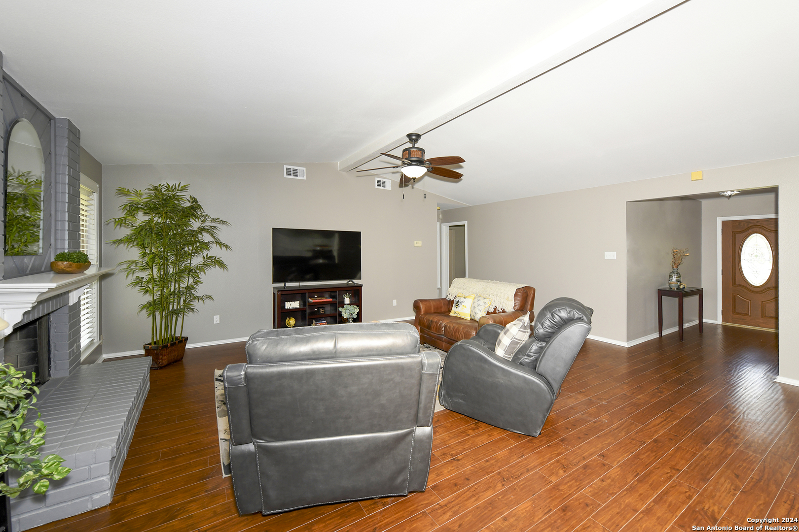 2614 FOREST PEBBLE