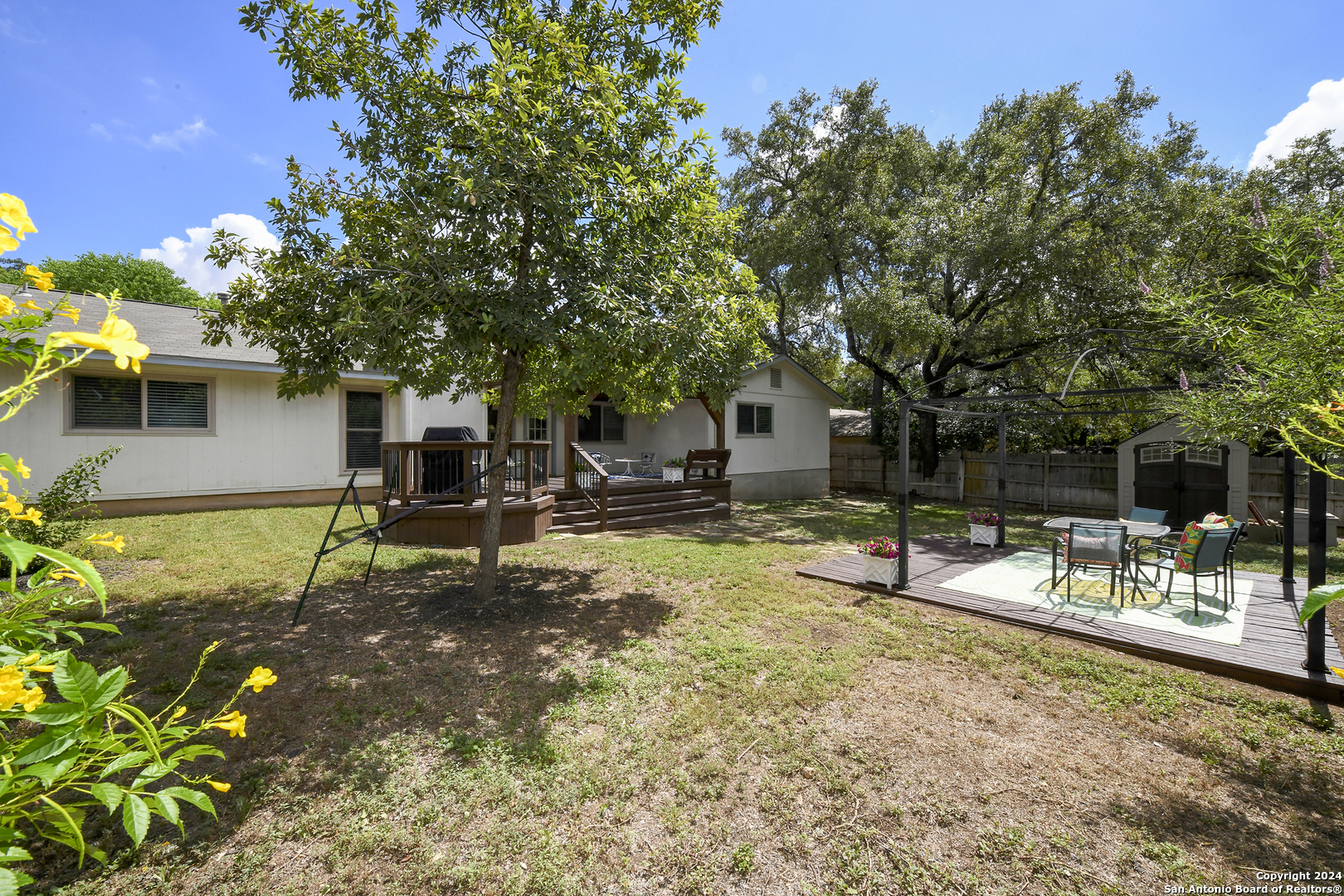 2614 FOREST PEBBLE