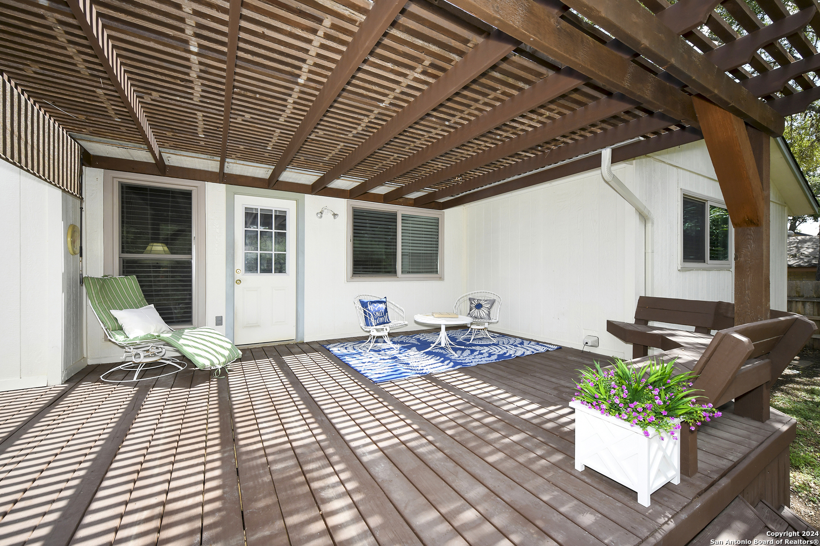 2614 FOREST PEBBLE