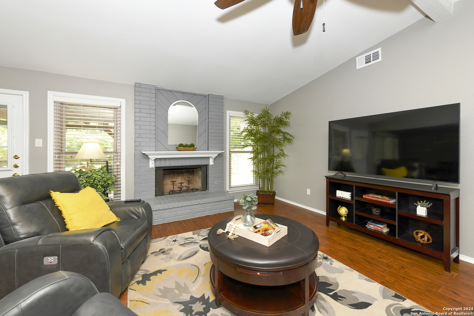2614 FOREST PEBBLE