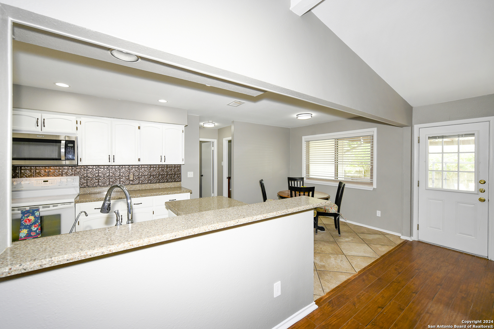 2614 FOREST PEBBLE